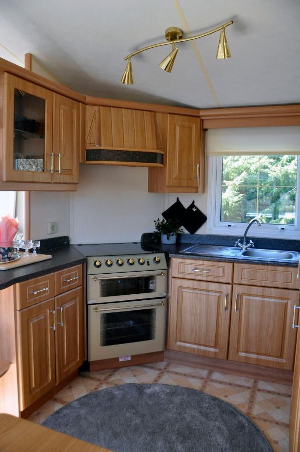 Saltviks Stugby & Camping Grebbestad Exterior foto
